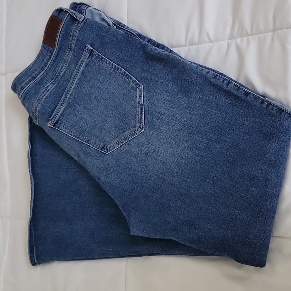 Hollister Flare 19S - Picture 3 of 4